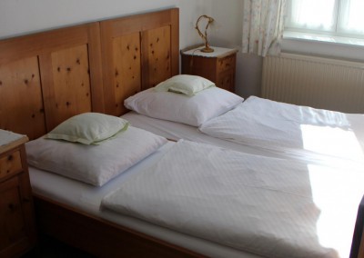 Doppelzimmer Ferienwohnung Herozgstand